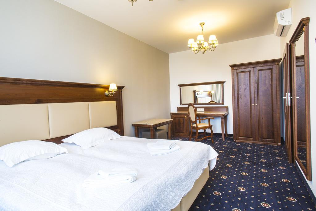 Hotel Nad Raba - Бохня Екстер'єр фото
