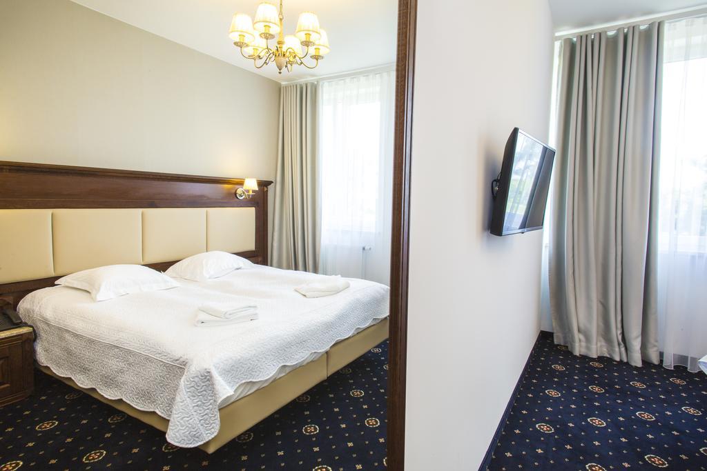 Hotel Nad Raba - Бохня Екстер'єр фото